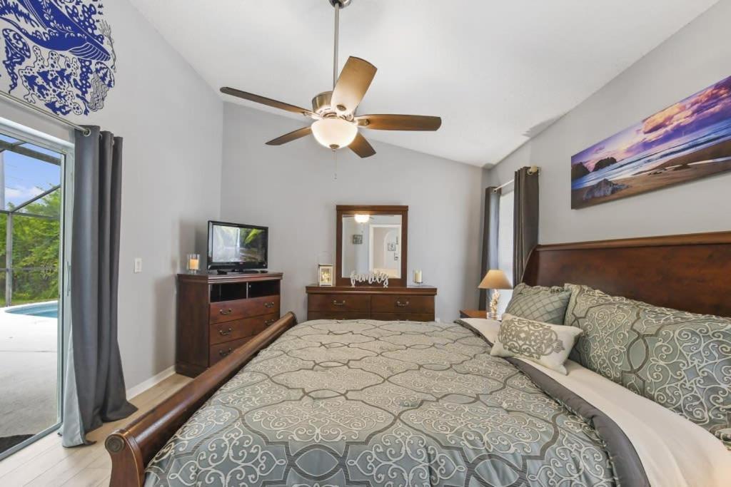 Themed 4br House Pool Game 10 Min Holiday home Orlando